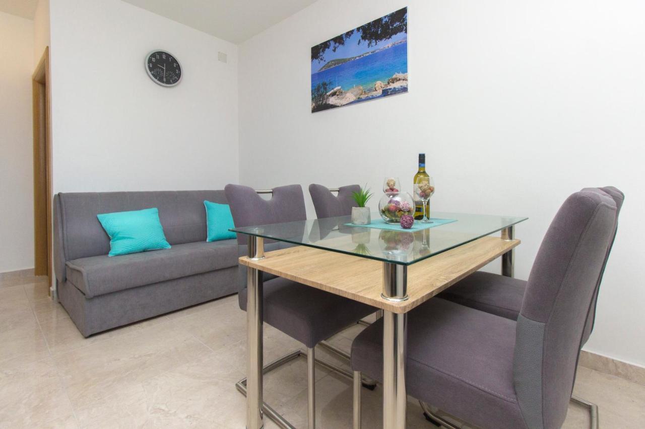 Apartmani Malis Ražanj Exterior foto