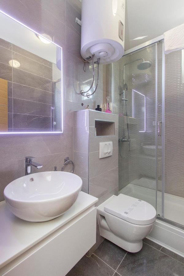 Apartmani Malis Ražanj Exterior foto