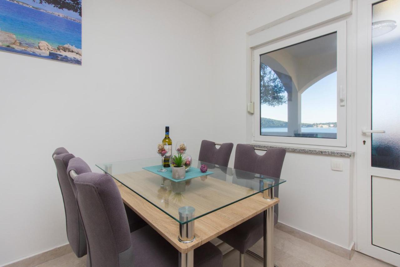 Apartmani Malis Ražanj Exterior foto