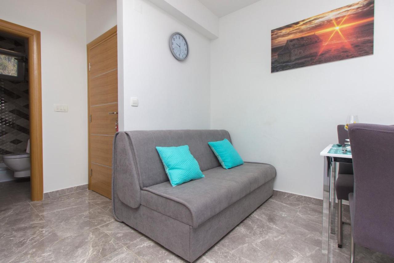 Apartmani Malis Ražanj Exterior foto